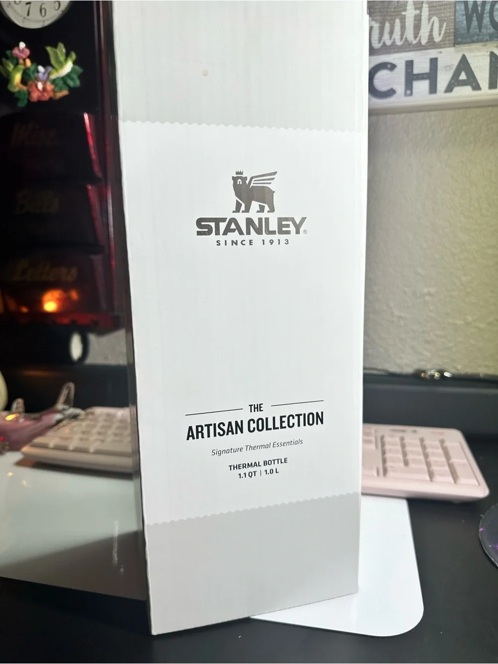 Stanley White Artisan Collection Thermal Bottle Box - Picture 6 of 6